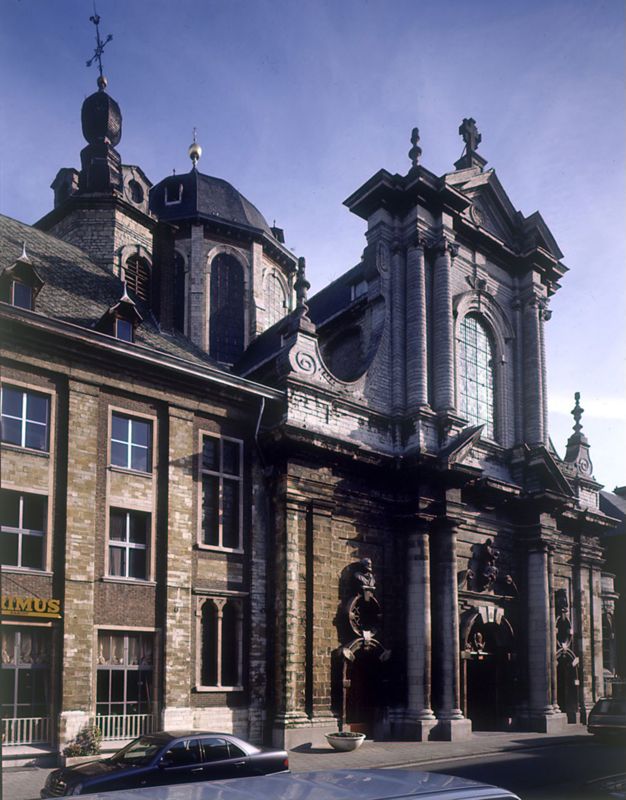 église paroissiale / Kerk O.L.Vrouw van Hanswijk