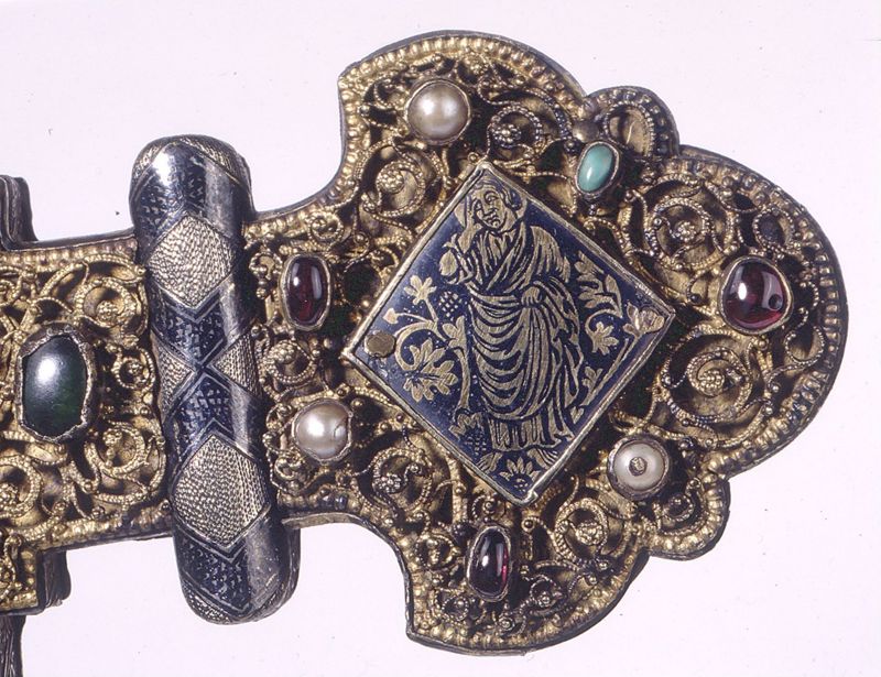 croix-reliquaire à double-travers