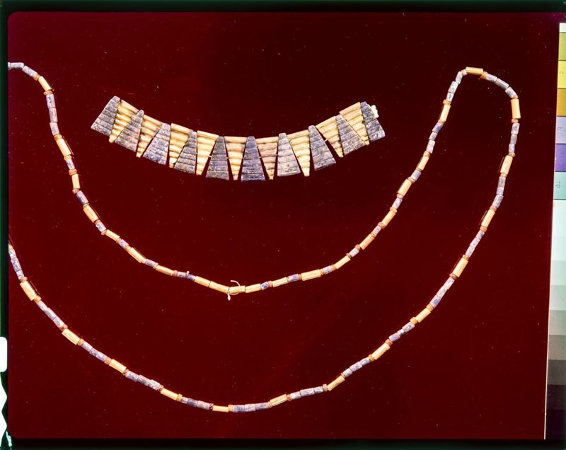 collier[bijou] / Musées Royaux d'Art et d'Histoire