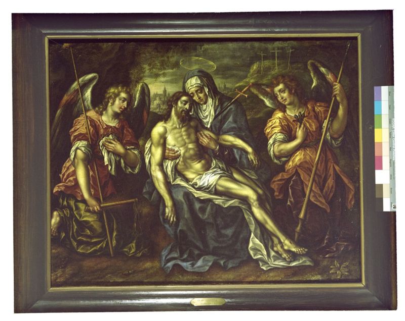Pieta met engelen met passiewerktuigen