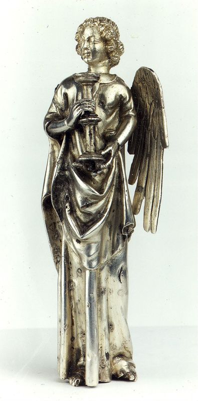 châsse de Sainte-Gertrude : Détails du pignon avec le Christ trônant (PC)