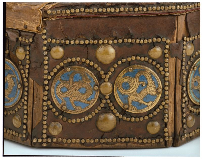 Coffret-écrin de la couronne-reliquaire des saintes Épines