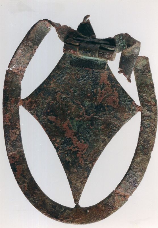 fibule à charnière
