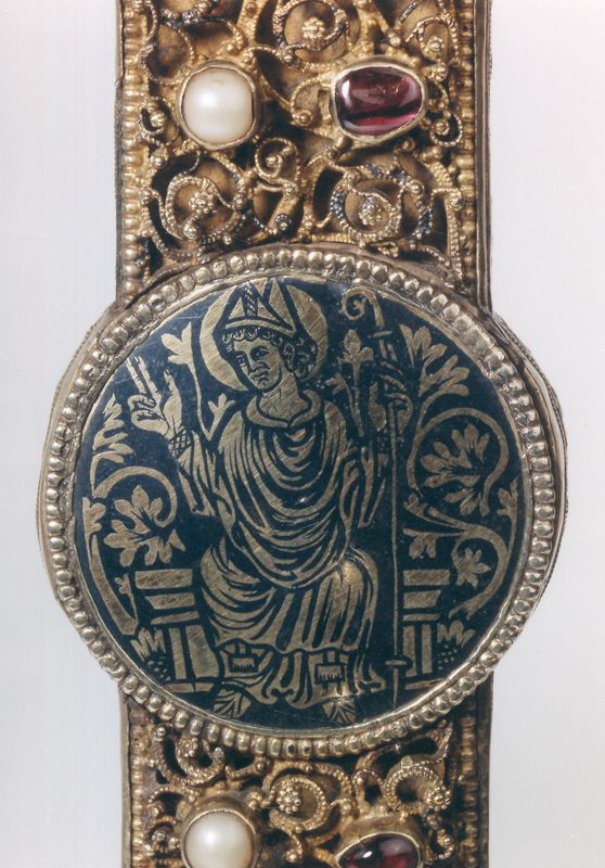croix-reliquaire à double-travers