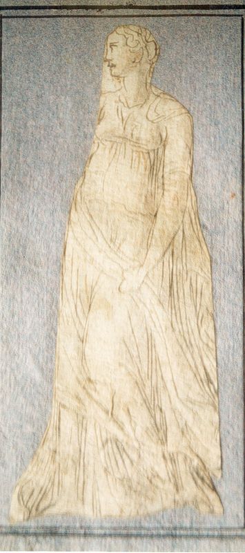 Figure féminine drapée