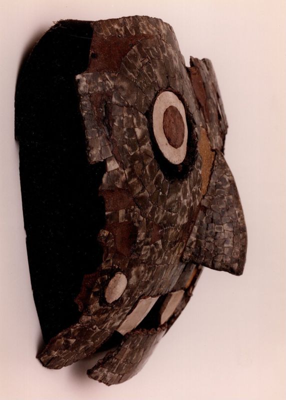 Masque mixtèque en bois, turquoise et coquille animale
