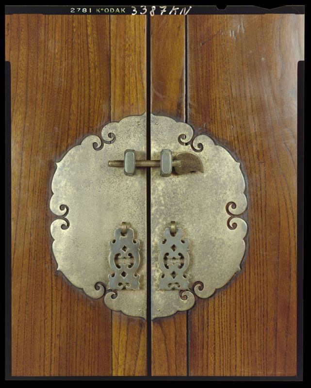 Armoire à deux portes