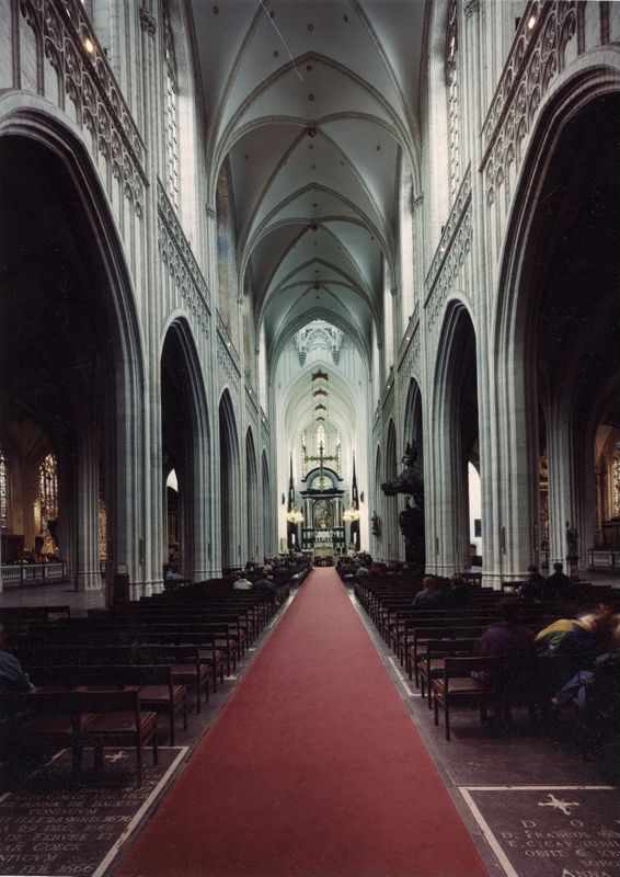 cathédrale / Kathedraal Onze-Lieve-Vrouw ten Hemel opgenomen
