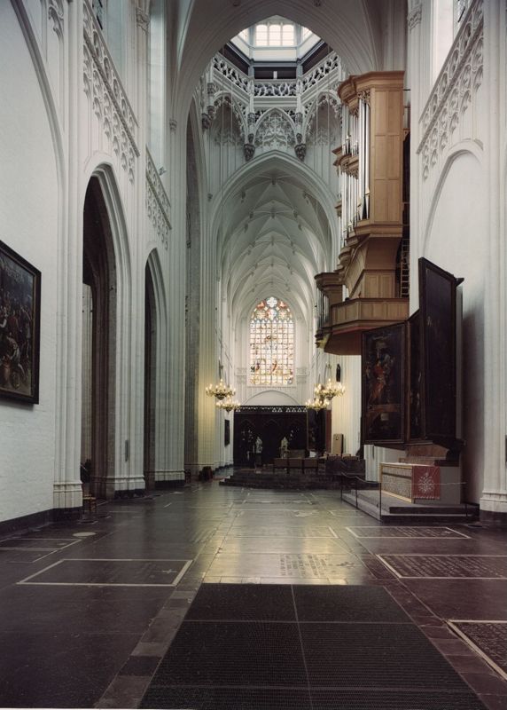 cathédrale / Kathedraal Onze-Lieve-Vrouw ten Hemel opgenomen