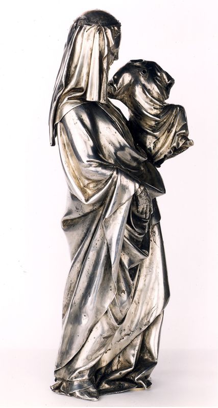 châsse de Sainte-Gertrude : Détails du pignon de la Vierge à l'Enfant (PV)