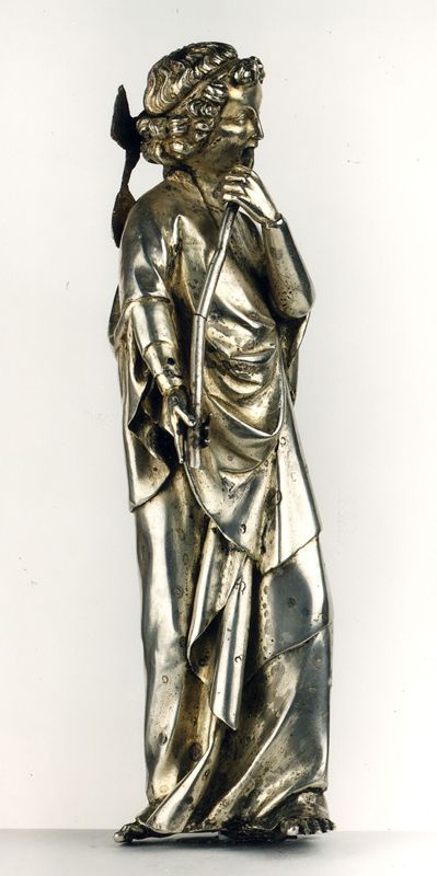 châsse de Sainte-Gertrude : Détails du pignon avec le Christ trônant (PC)