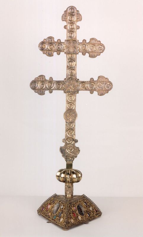 croix-reliquaire à double-travers