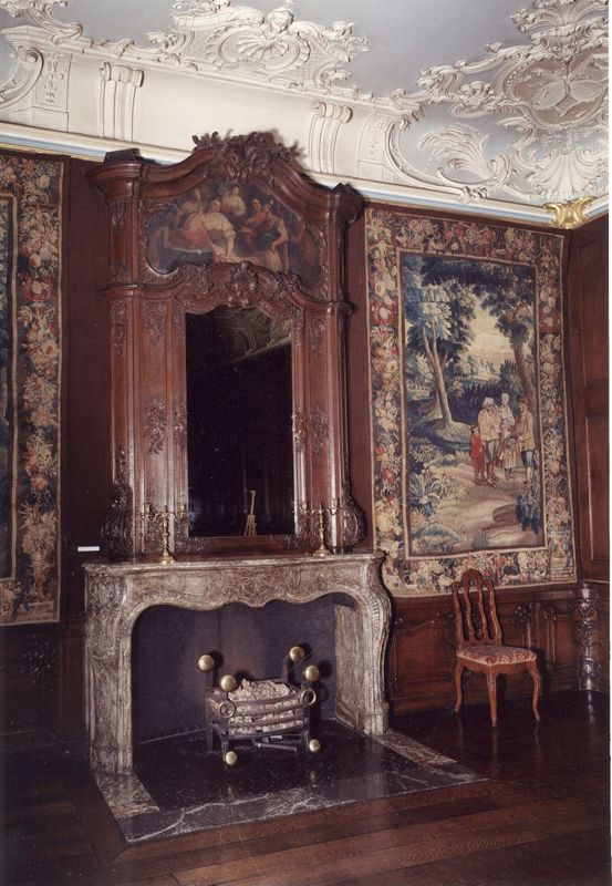cheminée[élément d'architecture] / Musée d'Ansembourg