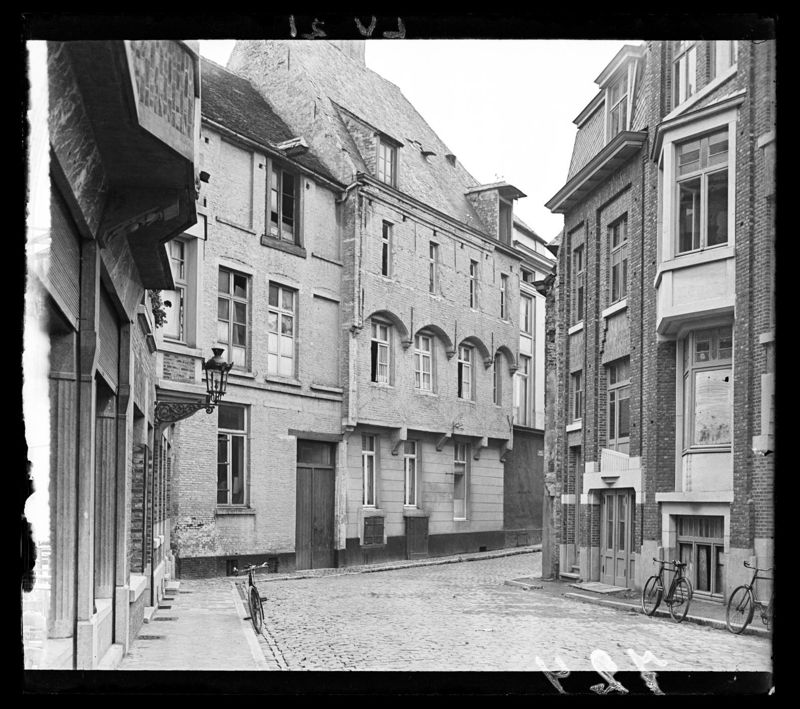 woongebouw / Bouwwerk[Leuven]