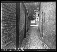 M000823
