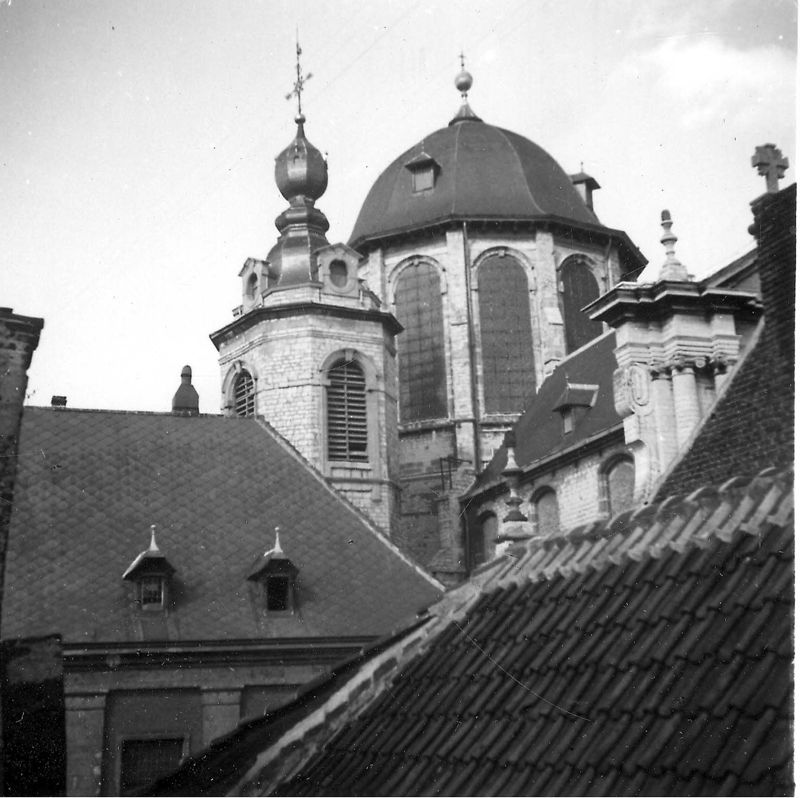 église paroissiale / Kerk O.L.Vrouw van Hanswijk