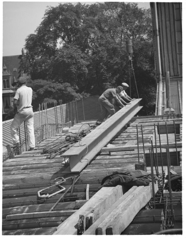 Construction du bâtiment de l'IRPA entre 1958 et 1962