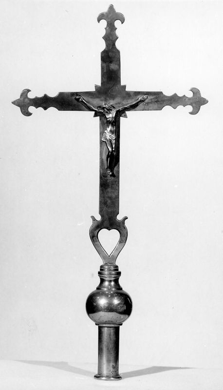 croix de procession / Kerk Sint-Catharina[Sint-Katharina-Lombeek]