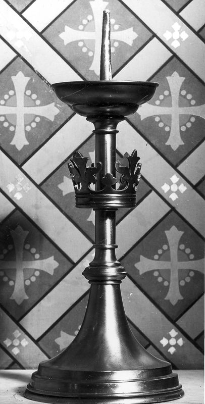 chandelier d'église / Eglise Saint-Pierre[Ampsin]