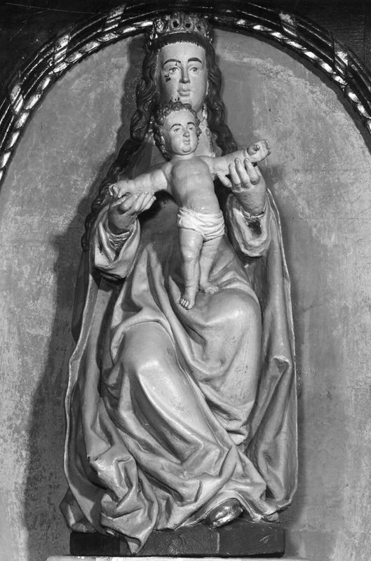 Vierge à l'Enfant couronnée