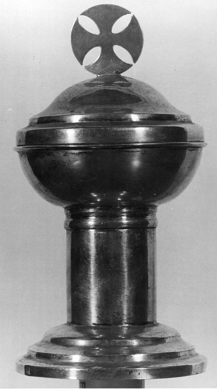 ciboire d'administration / Eglise Saint-Hubert[Surister]