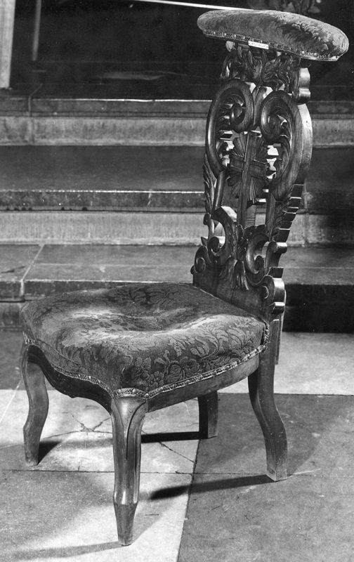 chaise d'église / Eglise Saint-Jean-Baptiste[Welkenraedt]