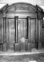 M011518
