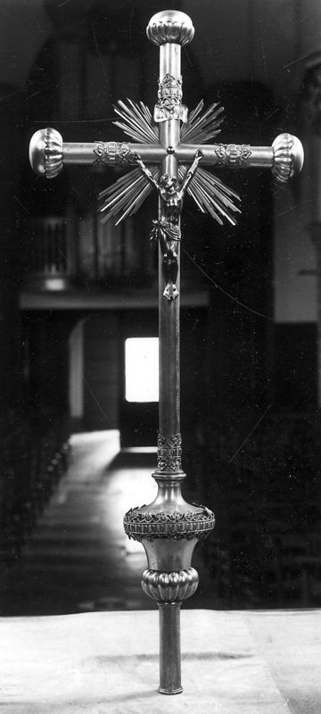 croix de procession / Kerk Sint-Margriet[Neigem]