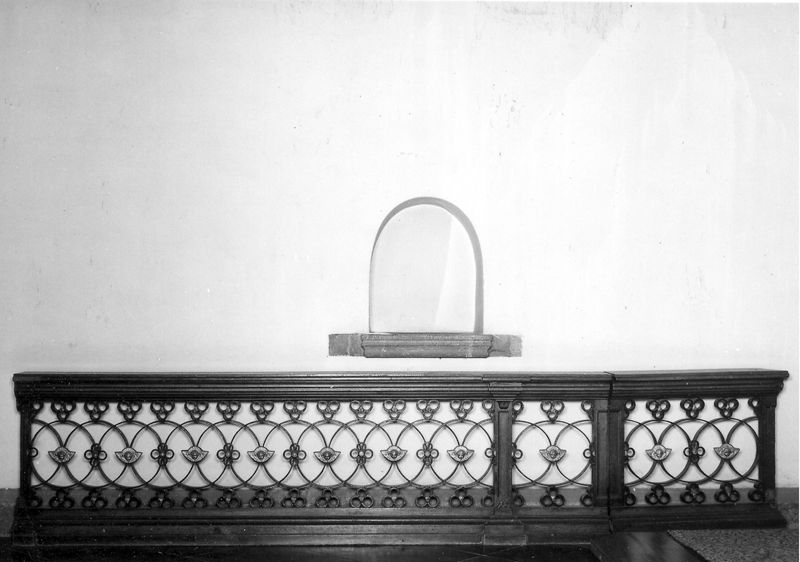 banc de communion / Eglise Saint-Barthélemy[Châtelineau]