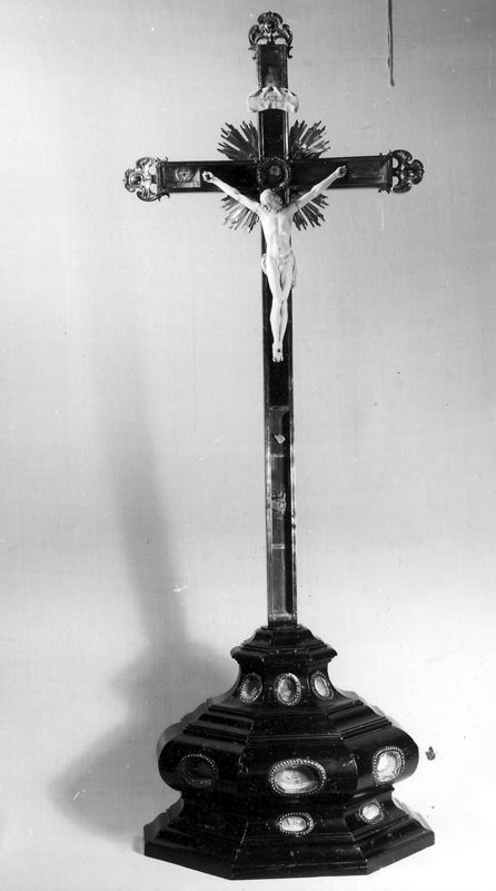crucifix[f] / Église Saints-Pierre-et-Guidon[Anderlecht]