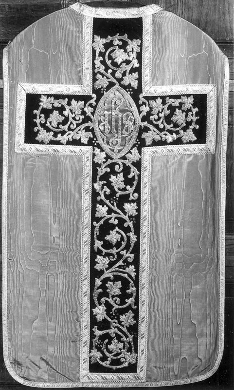chasuble / Kerk Sint-Amandus[Leeuwergem]