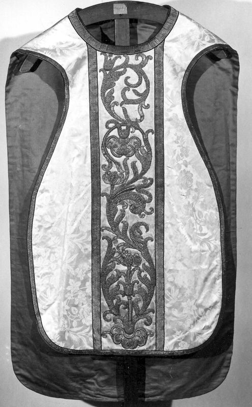 chasuble / Kerk Sint-Alexius en Catharina[Begijnhof][Mechelen]