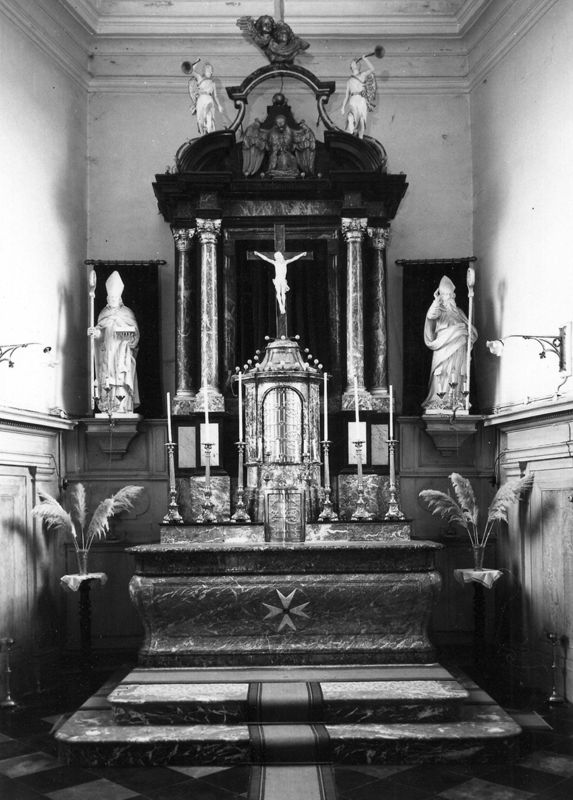 autel majeur / Eglise Saint-Quentin[Courrière]