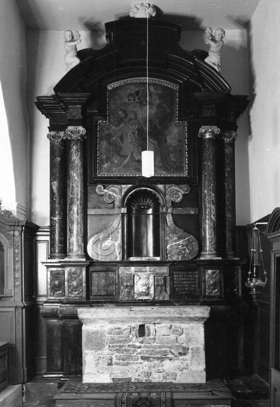 Autel latéral de la Vierge