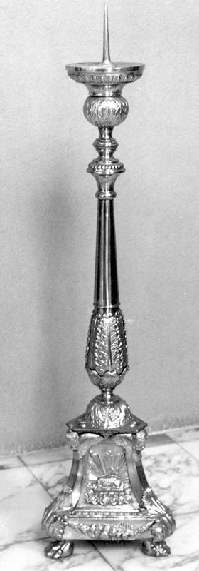 chandelier d'église / Kerk Sint-Pietersbanden[Nederbrakel]