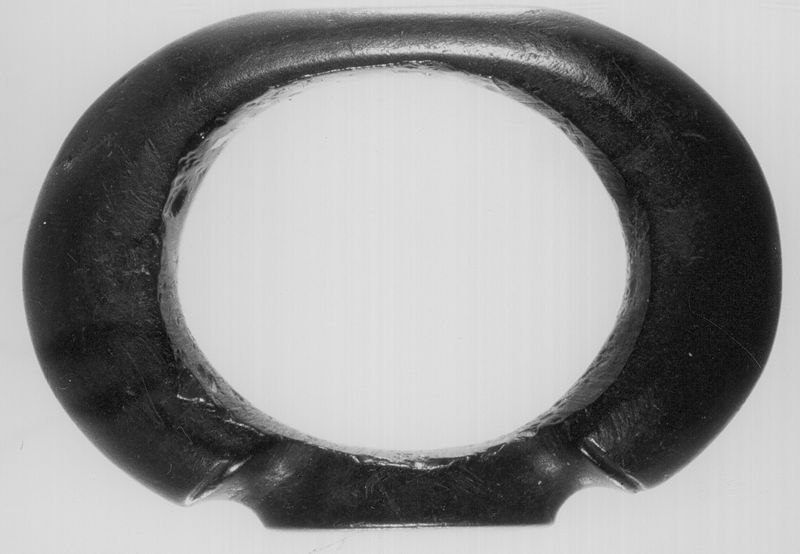bague[parure] / Musée communal d'Archéologie, d'Art et d'Histoire