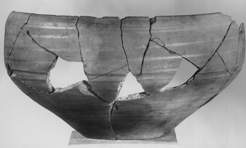 pot[cruche] / Musée communal d'Archéologie, d'Art et d'Histoire