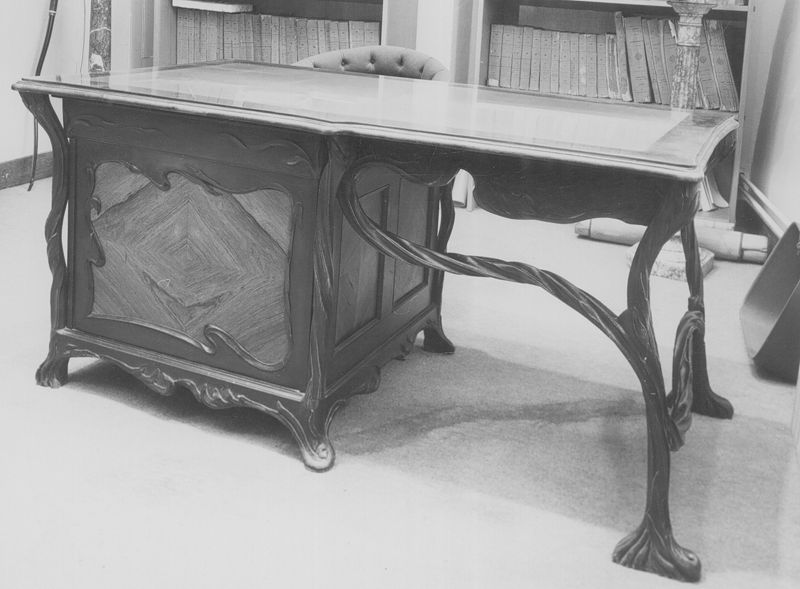 bureau[meuble] / Musée communal d'Archéologie, d'Art et d'Histoire