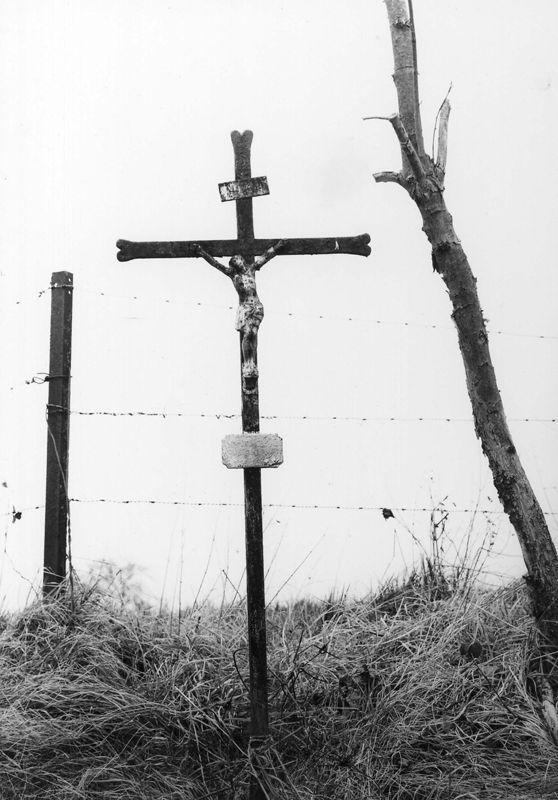 croix de campagne / Kerk Sint-Lambertus['s-Gravenvoeren]