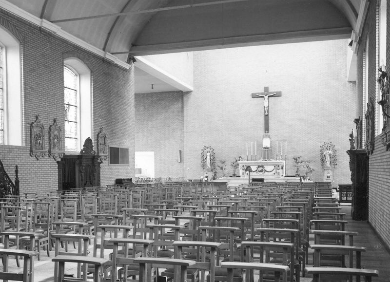 église paroissiale / Kerk Sint-Jan en Amandus[Oppuurs]