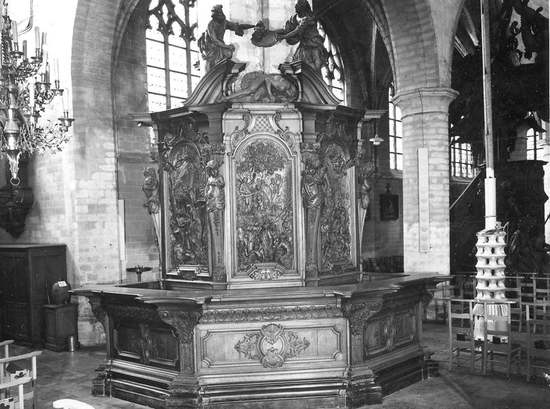 banc de marguillier / Kerk Sint-Jan-Baptist en Evangelist[Mechelen]