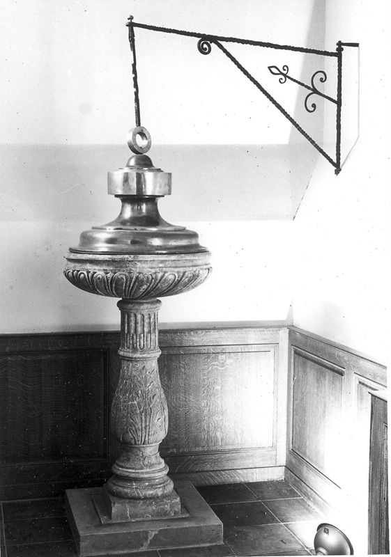 fonts baptismaux / Kerk Sint-Gertrudis[Vorst(Laakdal)]