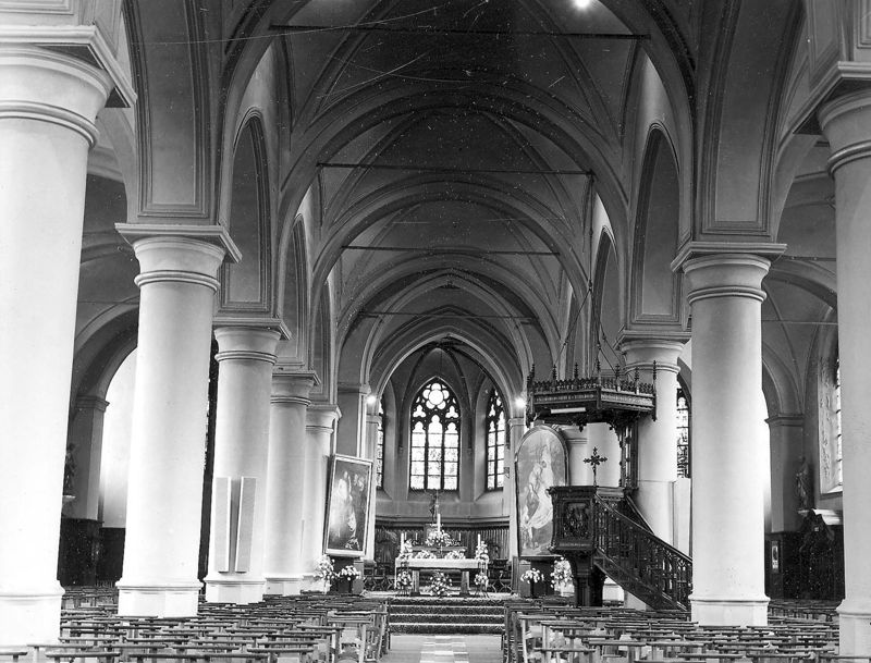 église-halle / Kerk Sint-Amandus en Blasius[Waregem]