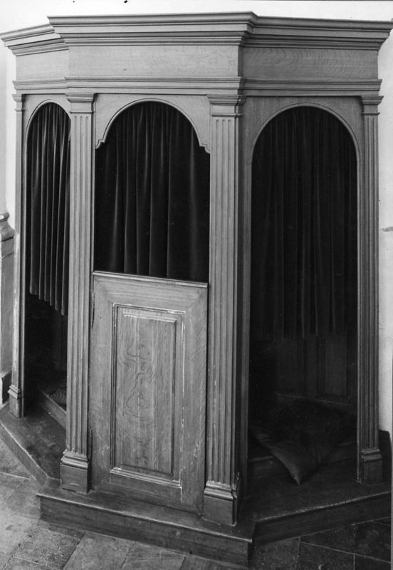 confessionnal / Eglise Saint-Remy[Vien]