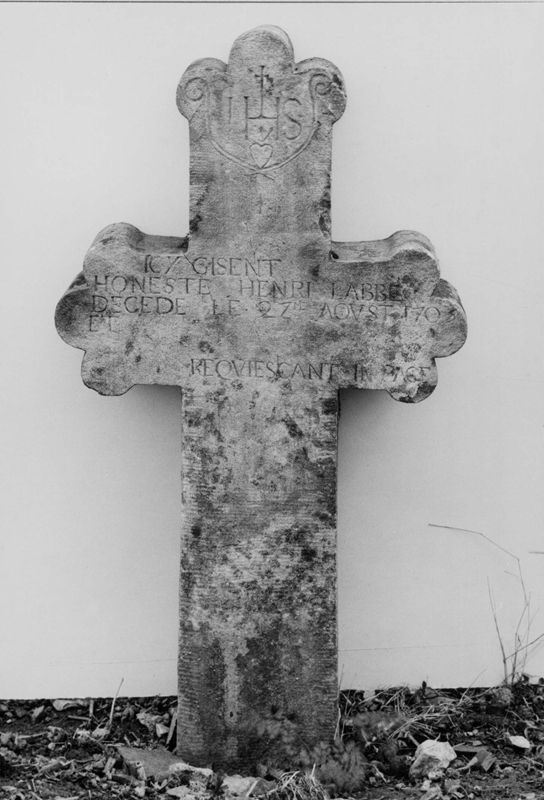 Croix funéraire d'Henri Labbe