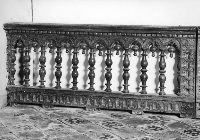 banc de communion / Eglise Saint-Pierre[Xhignesse]