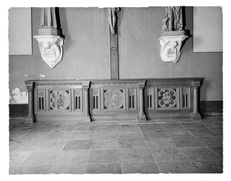 banc de communion / Eglise Saint-Remacle[Fraiture]