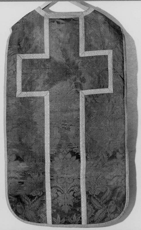 chasuble / Eglise Saint-Etienne[Xhos]