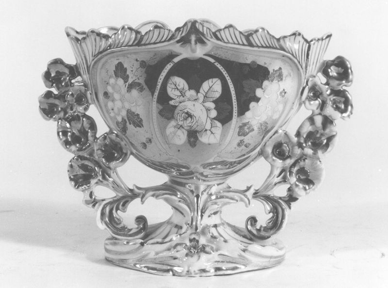 vase / Eglise Saint-Martin[Dave]