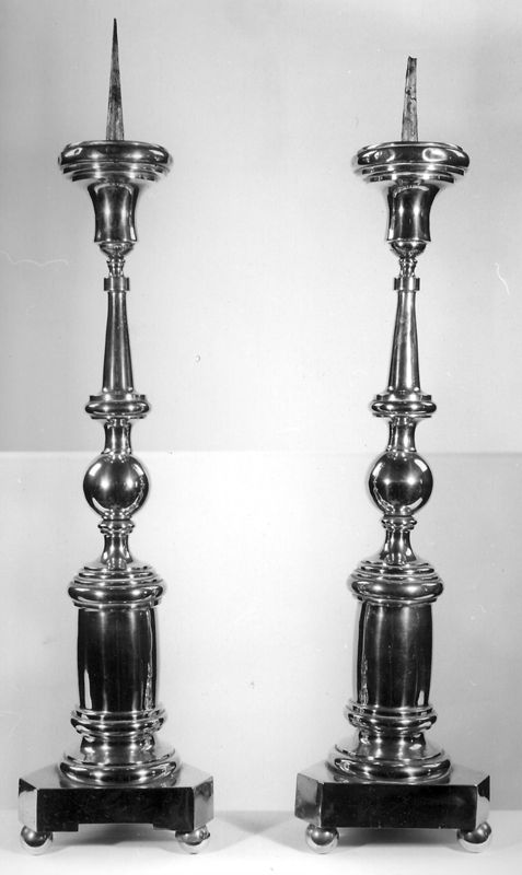 chandelier d'église / Kerk Sint-Amandus[Borchtlombeek]